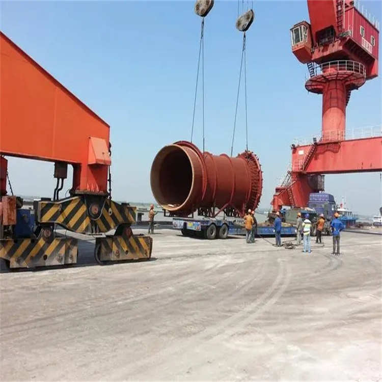 新泰吊车吊挖机吊哪里