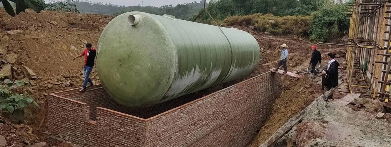 新泰化粪池吊装